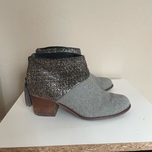 Toms Leila felt shine boucle booties